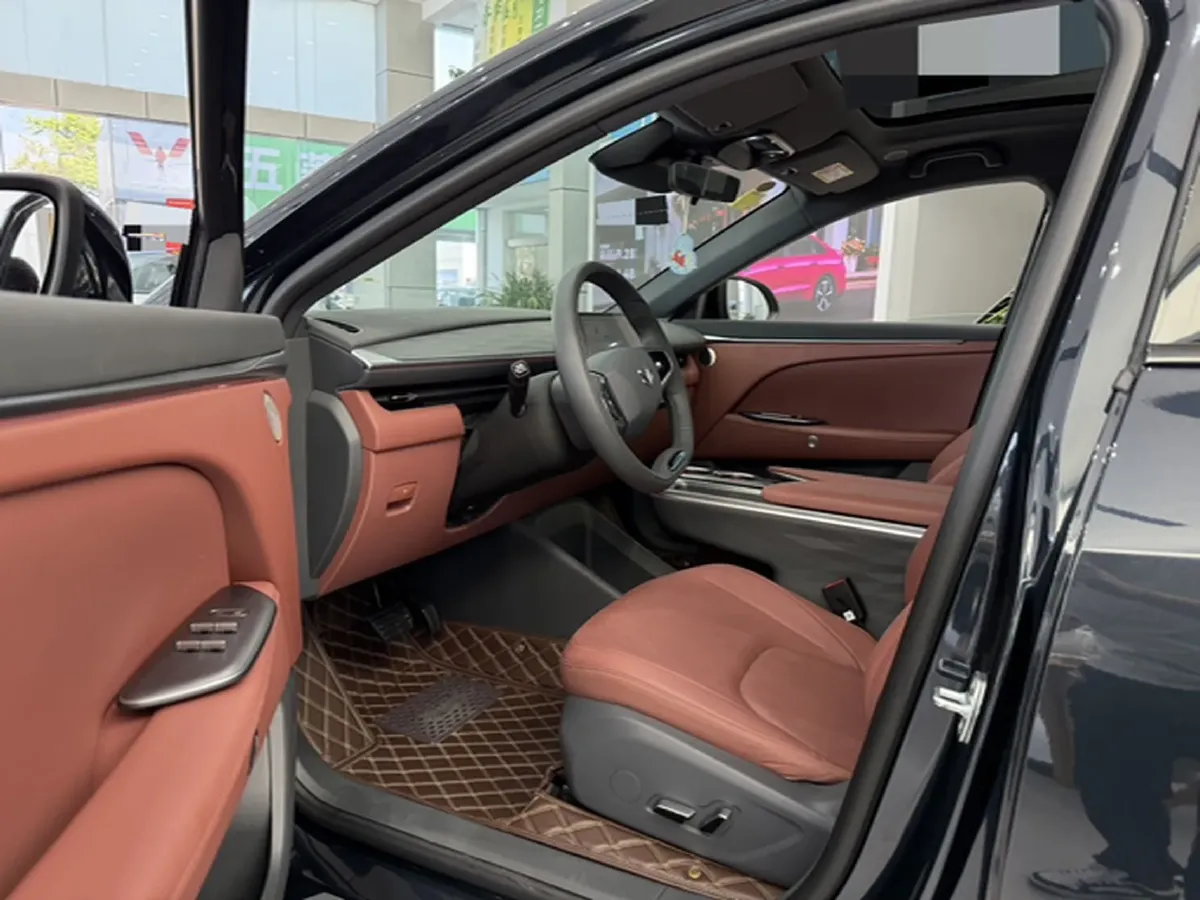 2026 ARCFOX αT5 REEV 105HP REEV,autocango,china used car exporter,china ev exporter,chinese used car exporter,chinese used ev exporter