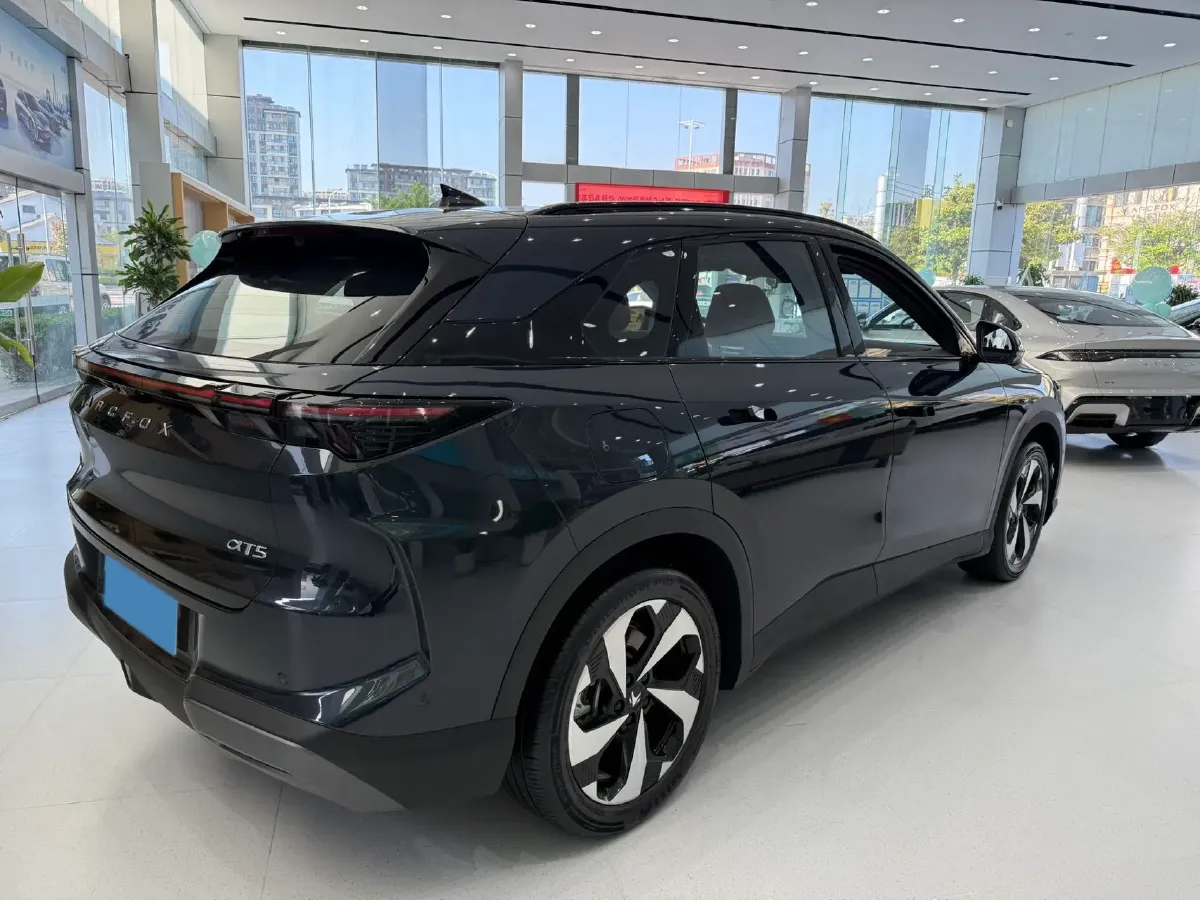 2026 ARCFOX αT5 REEV 105HP REEV,autocango,china used car exporter,china ev exporter,chinese used car exporter,chinese used ev exporter