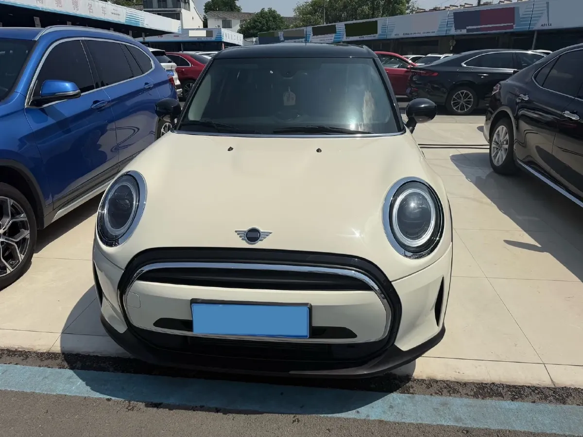 2022 MINI MINI 1.5T 136HP L3 7DCT,autocango,china used car exporter,china ev exporter,chinese used car exporter,chinese used ev exporter
