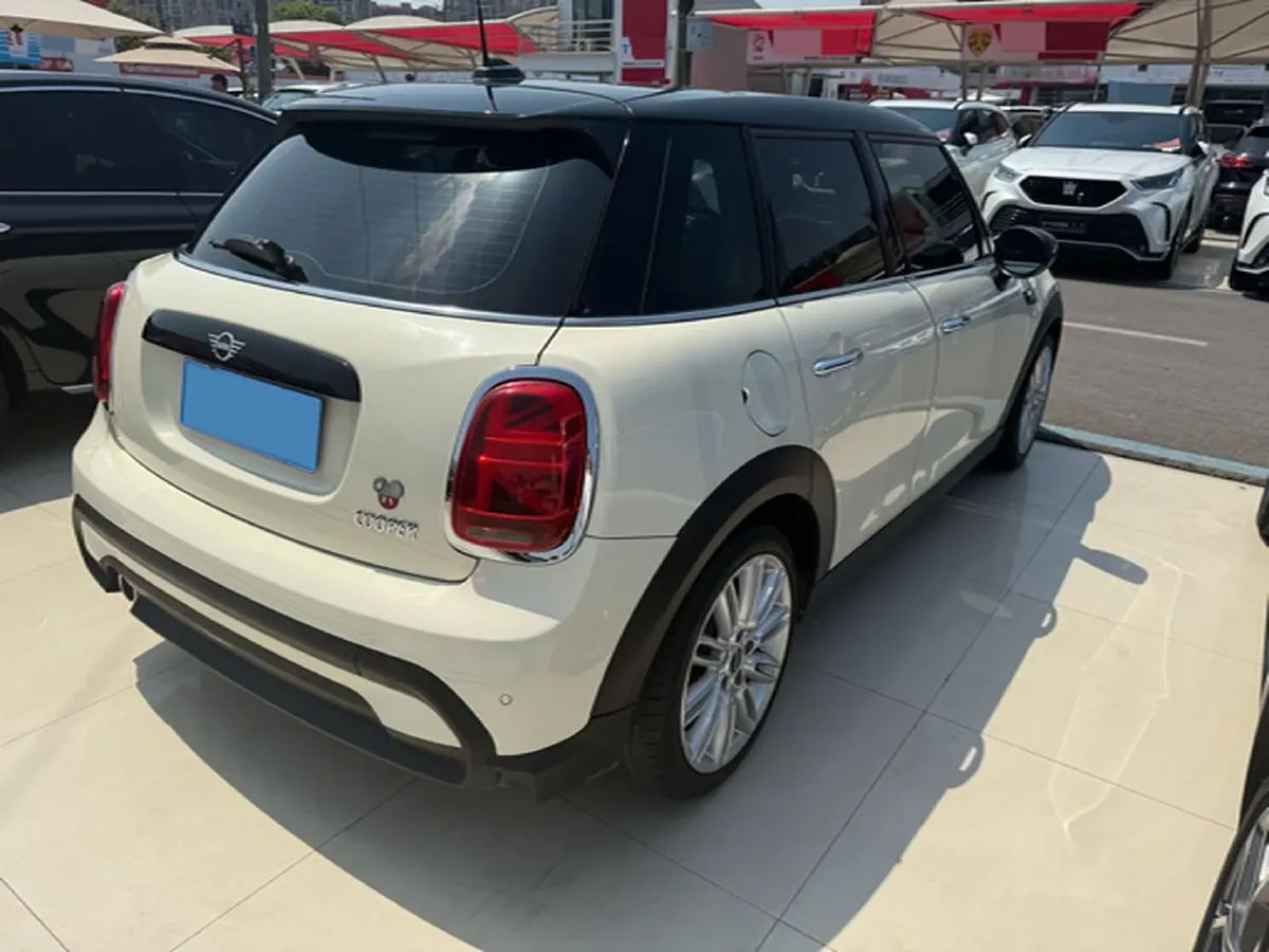 2022 MINI MINI 1.5T 136HP L3 7DCT,autocango,china used car exporter,china ev exporter,chinese used car exporter,chinese used ev exporter