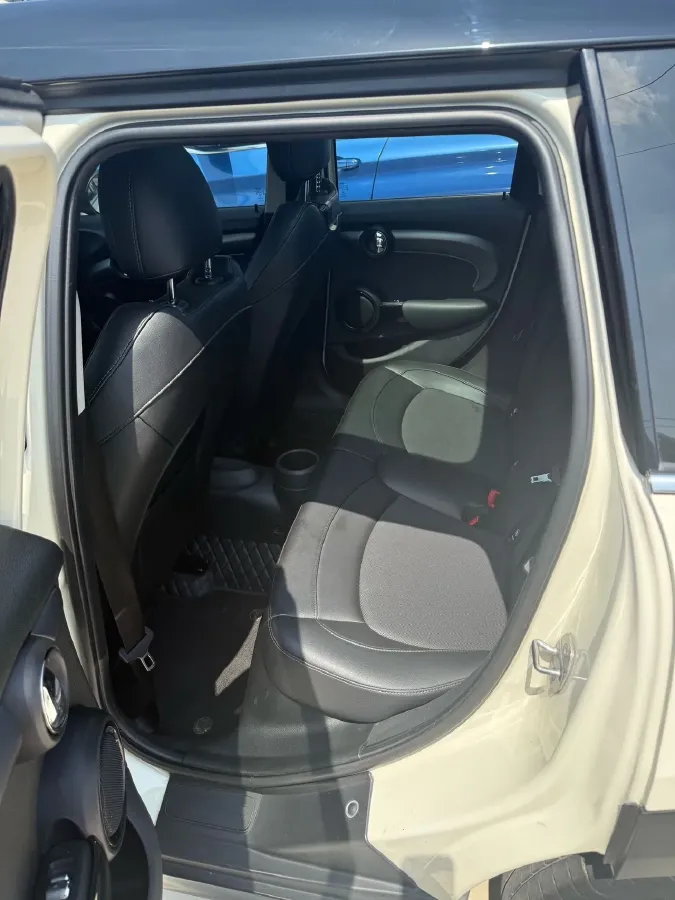 2022 MINI MINI 1.5T 136HP L3 7DCT,autocango,china used car exporter,china ev exporter,chinese used car exporter,chinese used ev exporter