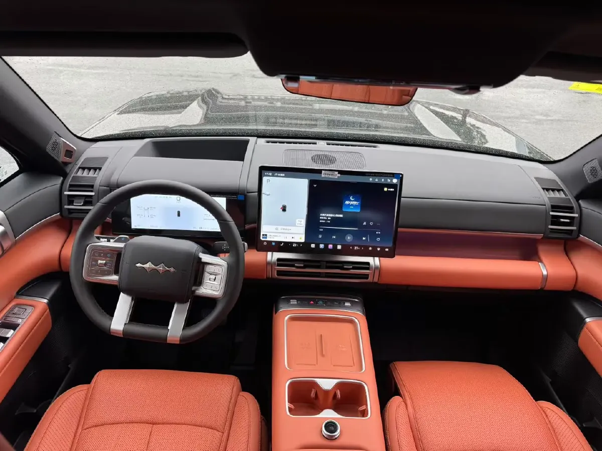 2025 FangChengBao Tai 7 1.5T 156HP L4 E-CVT PHEV,autocango,china used car exporter,china ev exporter,chinese used car exporter,chinese used ev exporter