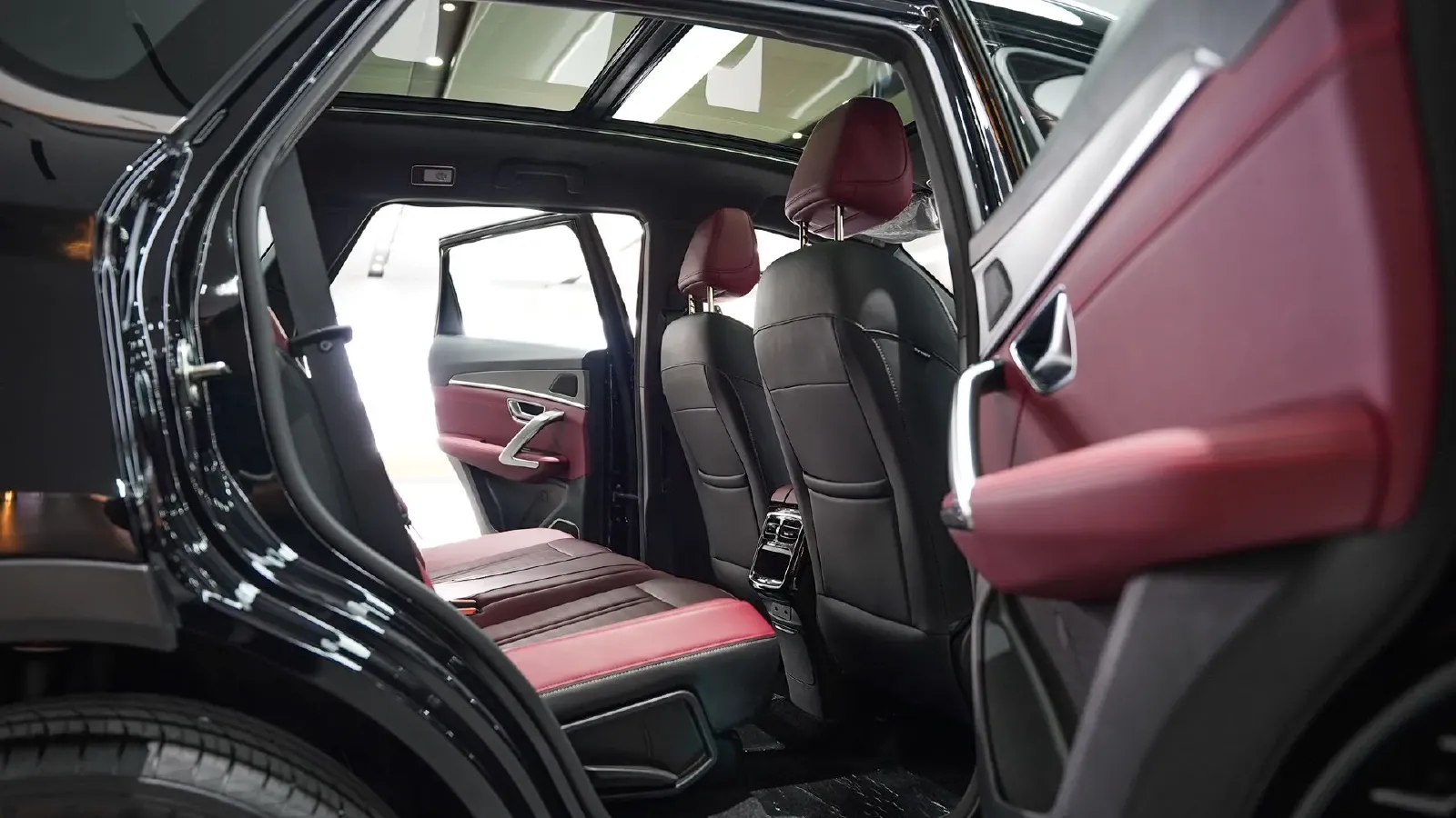 2025 Jetour X70 Plus 1.5T 156HP L4 6DCT,autocango,china used car exporter,china ev exporter,chinese used car exporter,chinese used ev exporter