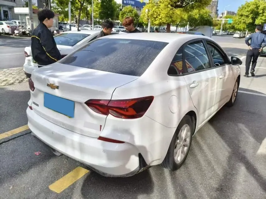 2023 Chevrolet Monza 1.5L 113HP L4 6DCT,autocango,china used car exporter,china ev exporter,chinese used car exporter,chinese used ev exporter