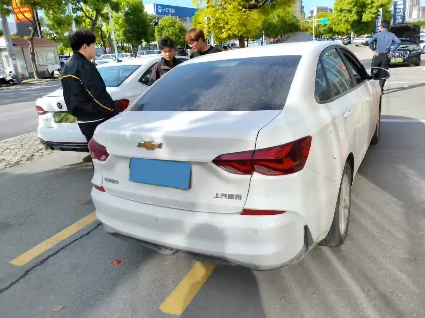 2023 Chevrolet Monza 1.5L 113HP L4 6DCT,autocango,china used car exporter,china ev exporter,chinese used car exporter,chinese used ev exporter