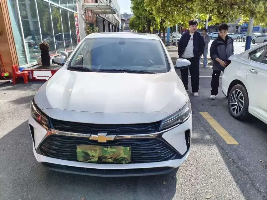 2023 Chevrolet Monza 1.5L 113HP L4 6DCT,autocango,china used car exporter,china ev exporter,chinese used car exporter,chinese used ev exporter