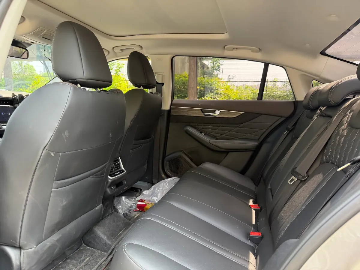 2021 DongFeng Aeolus YiXuan MAX 1.5T 190HP L4 7DCT,autocango,china used car exporter,china ev exporter,chinese used car exporter,chinese used ev exporter