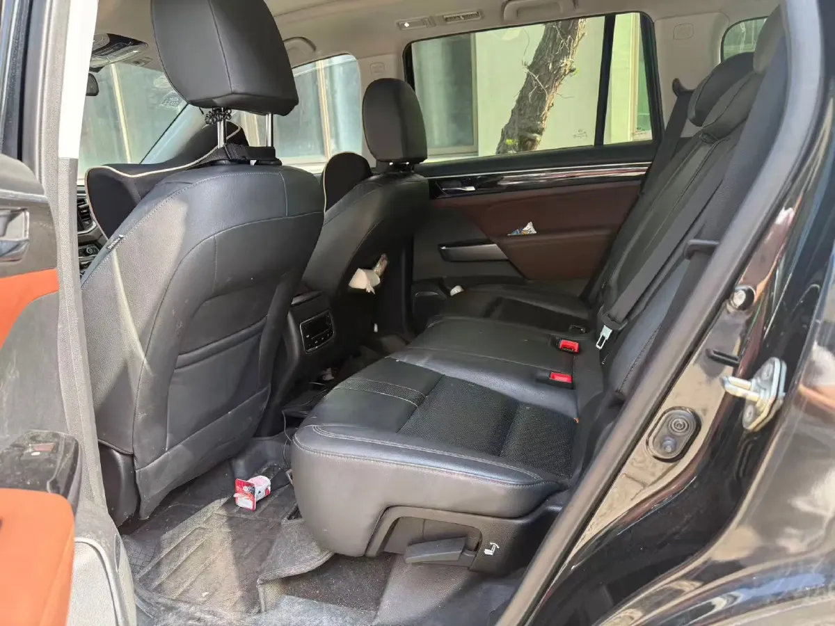 2017 GAC Trumpchi GS8 2.0T 201HP L4 6AT,autocango,china used car exporter,china ev exporter,chinese used car exporter,chinese used ev exporter