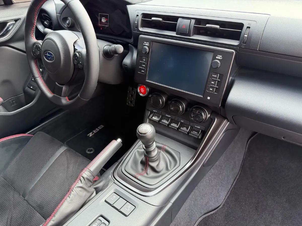 2025 Subaru BRZ 2.4L 234HP H4 6MT,autocango,china used car exporter,china ev exporter,chinese used car exporter,chinese used ev exporter