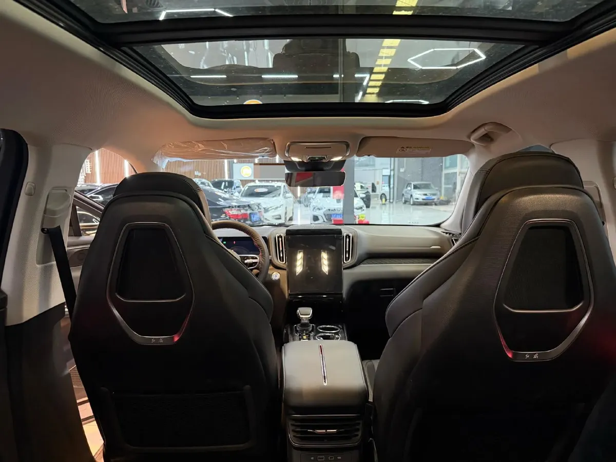 2025 HongQi HS3 1.5T 150HP L4 1DHT PHEV,autocango,china used car exporter,china ev exporter,chinese used car exporter,chinese used ev exporter