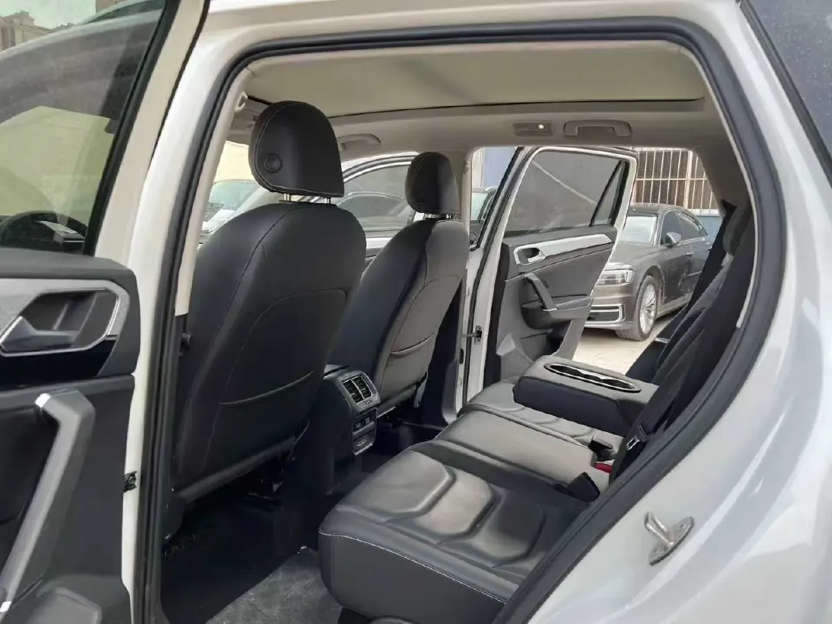 2023 Volkswagen Tayron 2.0T 186HP L4 7DCT,autocango,china used car exporter,china ev exporter,chinese used car exporter,chinese used ev exporter