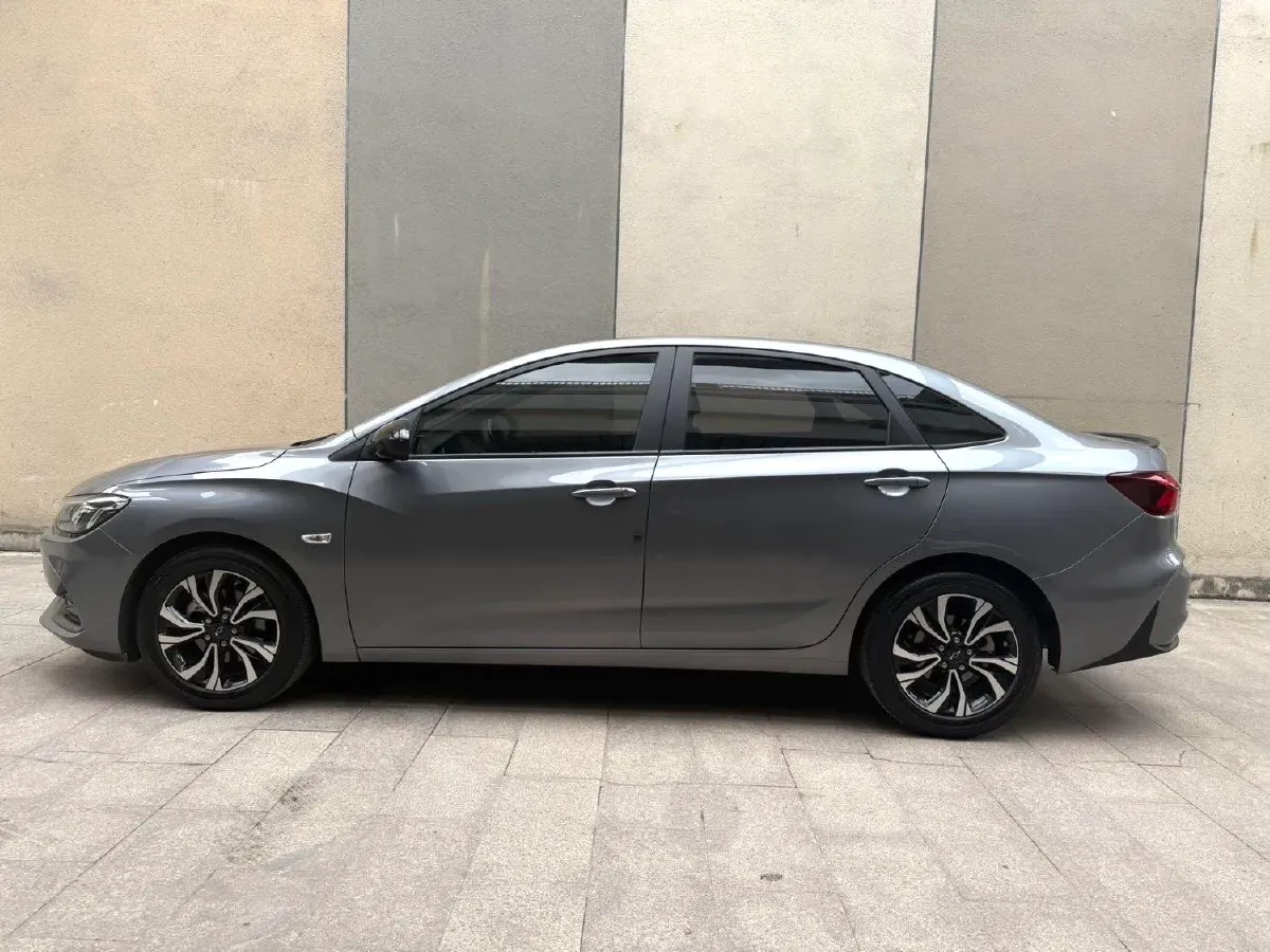 2019 Chevrolet Monza 1.3T 163HP L3 6AT,autocango,china used car exporter,china ev exporter,chinese used car exporter,chinese used ev exporter