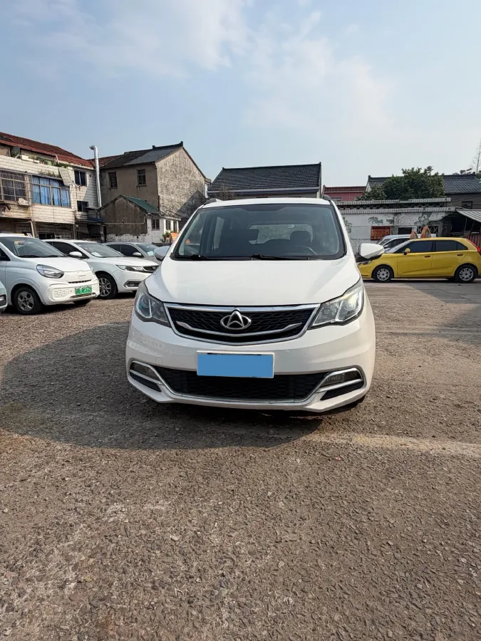 2019 SWM G01 1.5T 156HP L4 6AT,autocango,china used car exporter,china ev exporter,chinese used car exporter,chinese used ev exporter