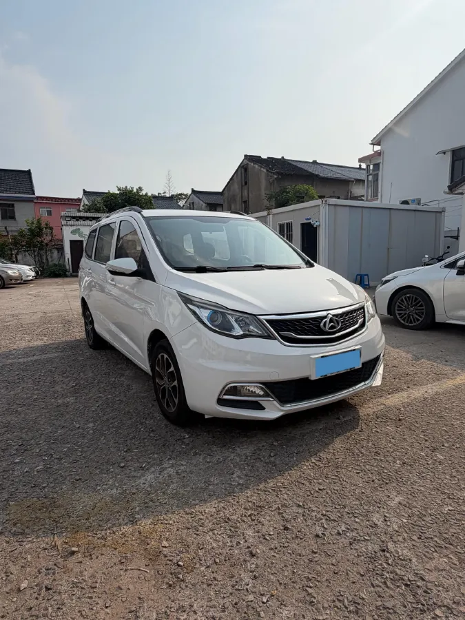 2019 SWM G01 1.5T 156HP L4 6AT,autocango,china used car exporter,china ev exporter,chinese used car exporter,chinese used ev exporter