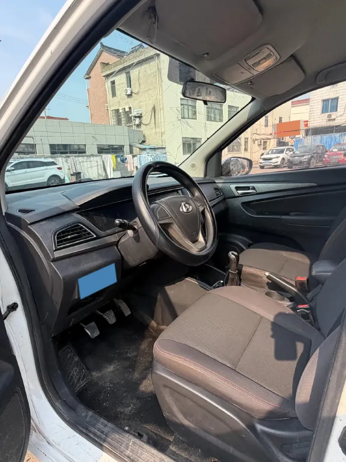 2019 SWM G01 1.5T 156HP L4 6AT,autocango,china used car exporter,china ev exporter,chinese used car exporter,chinese used ev exporter