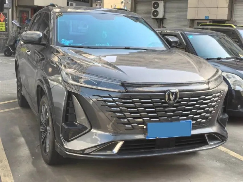 2023 ChangAn CS75 Plus 2.0T 233HP L4 8AT,autocango,china used car exporter,china ev exporter,chinese used car exporter,chinese used ev exporter