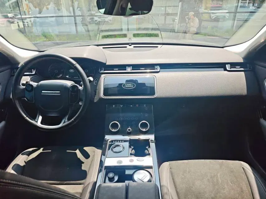 2019 Land Rover Range Rover Velar 2.0T 250HP L4 8AT,autocango,china used car exporter,china ev exporter,chinese used car exporter,chinese used ev exporter