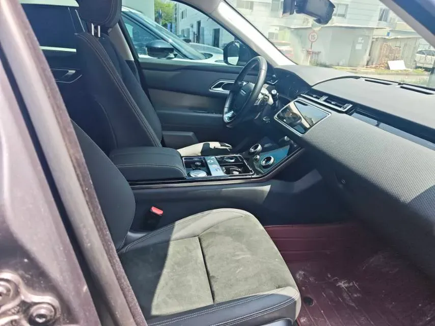 2019 Land Rover Range Rover Velar 2.0T 250HP L4 8AT,autocango,china used car exporter,china ev exporter,chinese used car exporter,chinese used ev exporter