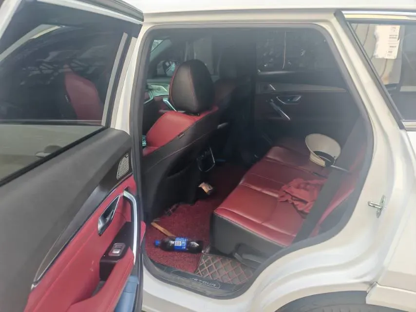 2021 Jetour X70 Plus 1.6T 197HP L4 7DCT,autocango,china used car exporter,china ev exporter,chinese used car exporter,chinese used ev exporter