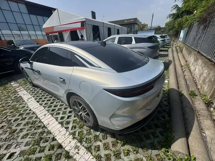 2025 BYD HanL BEV,autocango,china used car exporter,china ev exporter,chinese used car exporter,chinese used ev exporter
