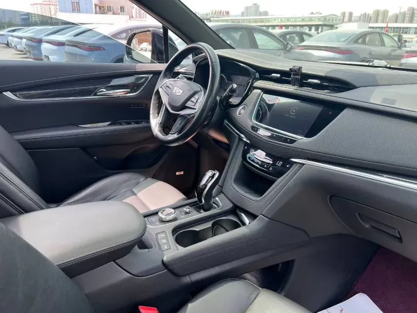 2020 Cadillac XT5 2.0T 237HP L4 9AT,autocango,china used car exporter,china ev exporter,chinese used car exporter,chinese used ev exporter