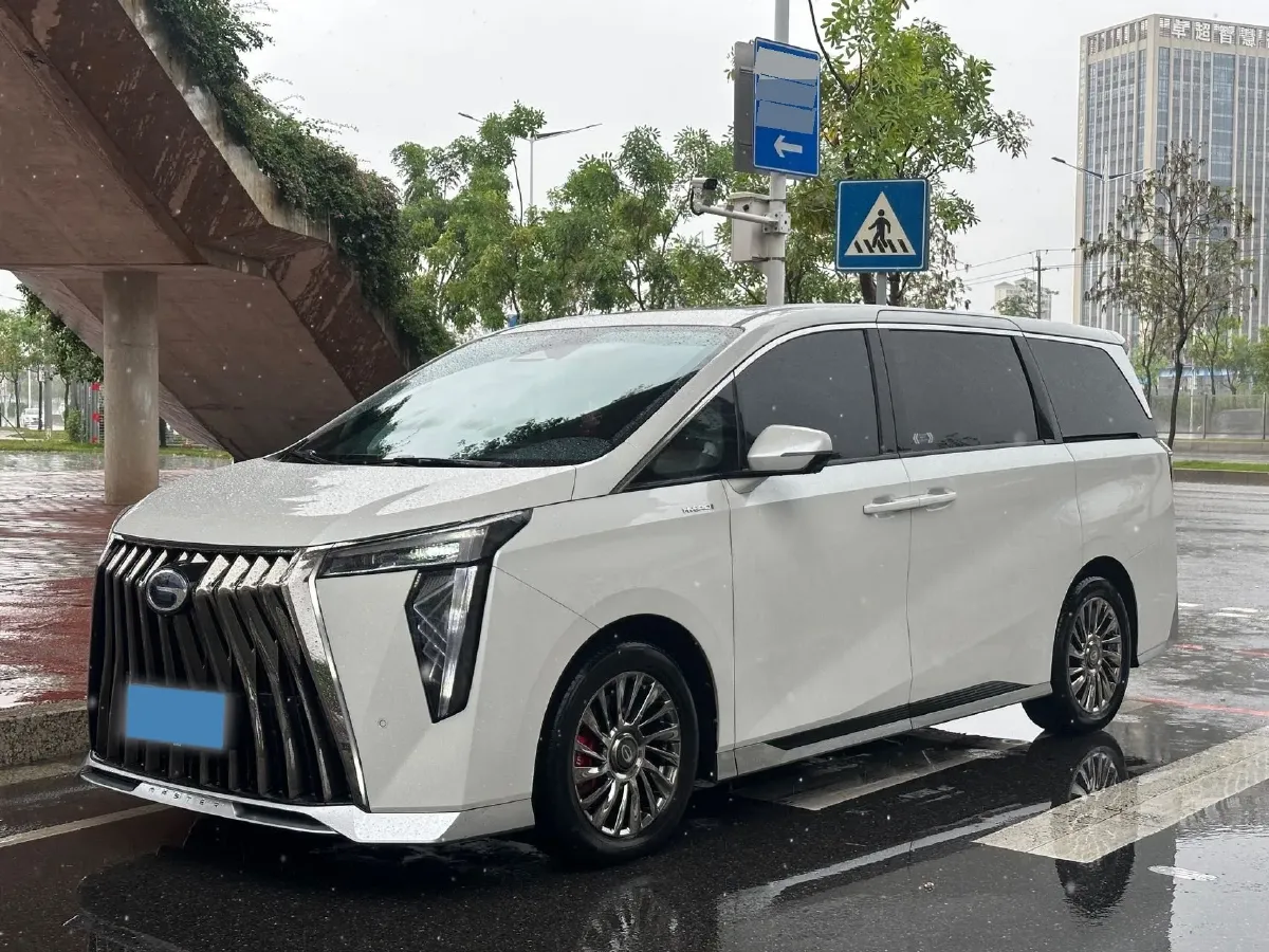 2023 GAC Trumpchi M8 2.0T 190HP L4 E-CVT Hybrid,autocango,china used car exporter,china ev exporter,chinese used car exporter,chinese used ev exporter