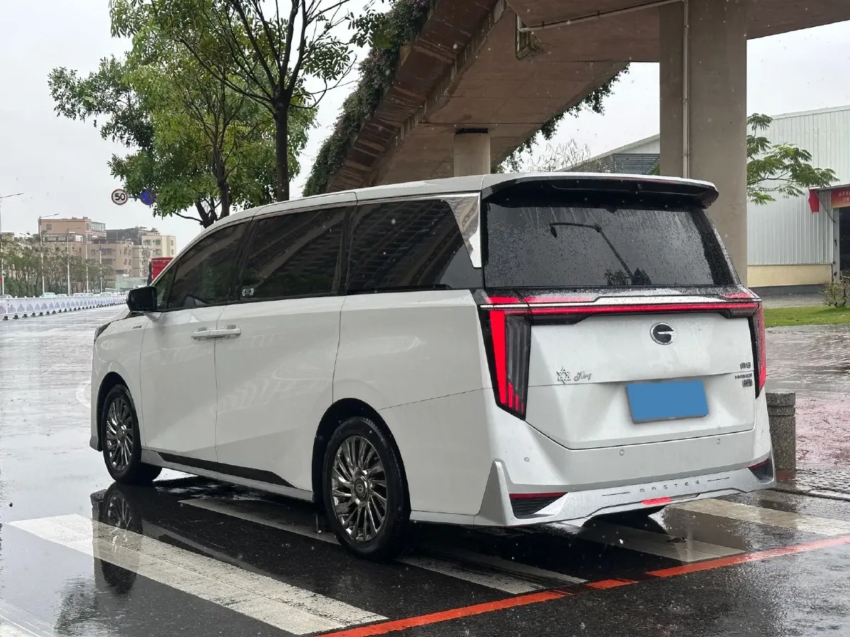 2023 GAC Trumpchi M8 2.0T 190HP L4 E-CVT Hybrid,autocango,china used car exporter,china ev exporter,chinese used car exporter,chinese used ev exporter