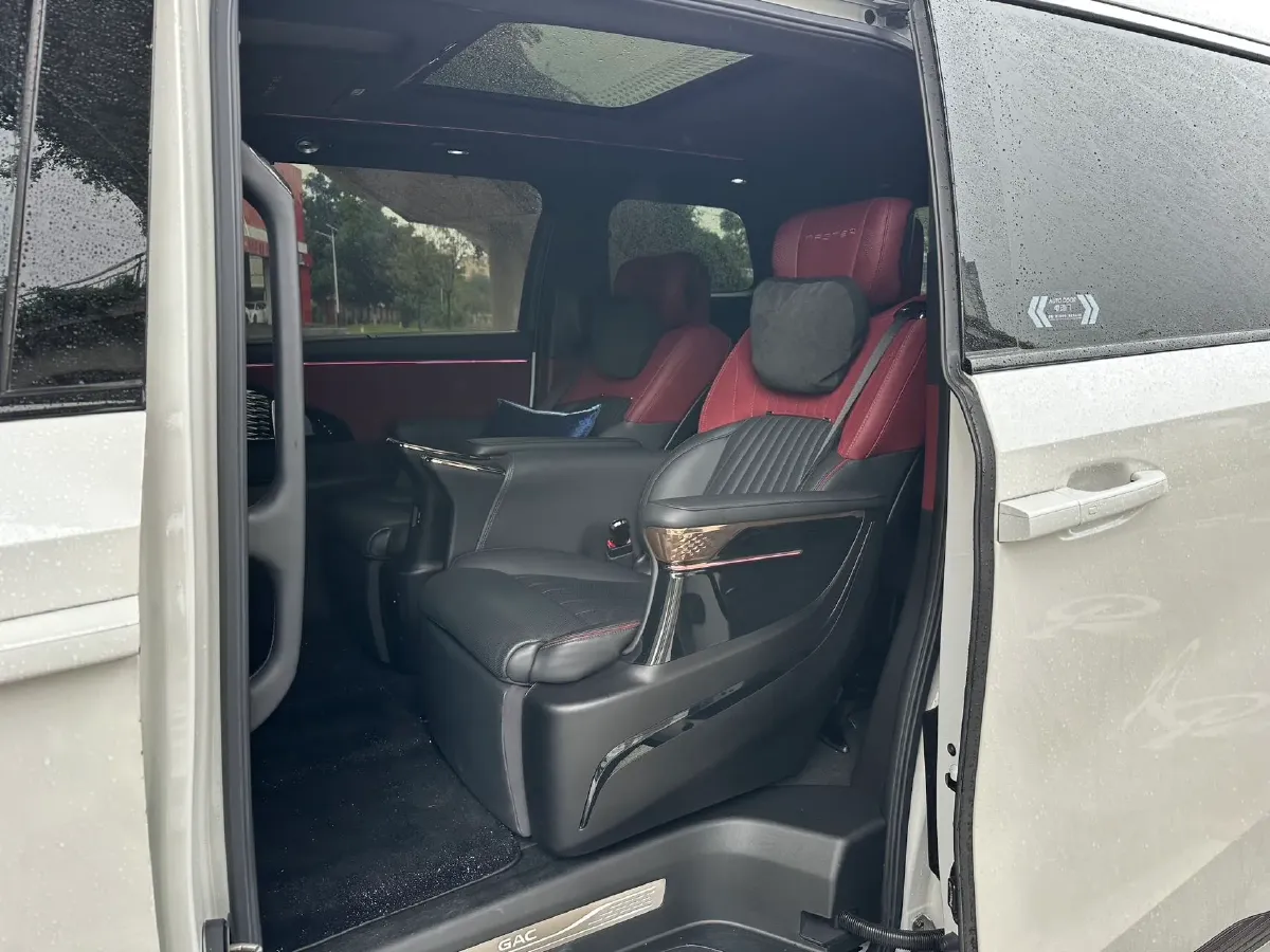 2023 GAC Trumpchi M8 2.0T 190HP L4 E-CVT Hybrid,autocango,china used car exporter,china ev exporter,chinese used car exporter,chinese used ev exporter