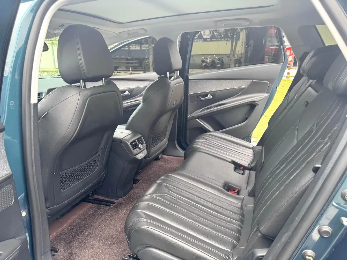 2019 Peugeot 5008 1.8T 204HP L4 6AT,autocango,china used car exporter,china ev exporter,chinese used car exporter,chinese used ev exporter