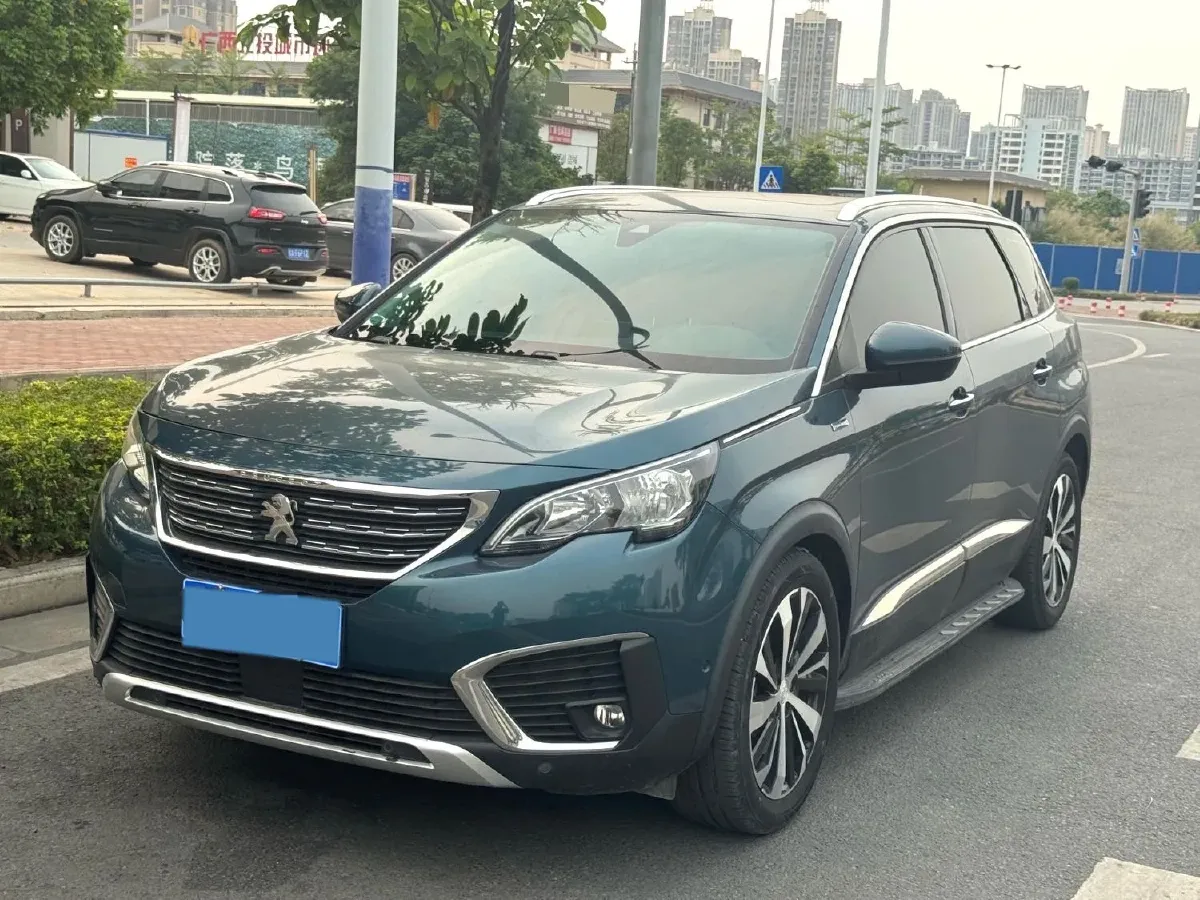 2019 Peugeot 5008 1.8T 204HP L4 6AT,autocango,china used car exporter,china ev exporter,chinese used car exporter,chinese used ev exporter