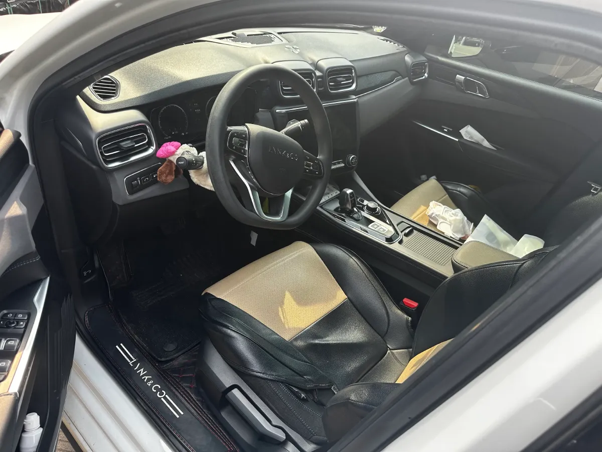 2021 LYNK&CO 03 New Energy 1.5T 180HP L3 7DCT PHEV 9.4KWH,autocango,china used car exporter,china ev exporter,chinese used car exporter,chinese used ev exporter