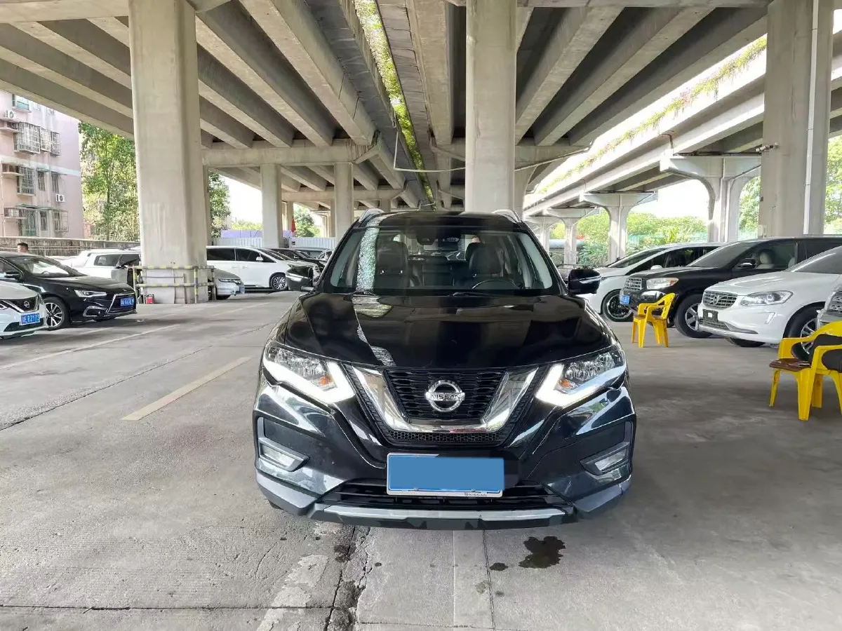2021 Nissan X-Trail 2.0L 151HP L4 CVT,autocango,china used car exporter,china ev exporter,chinese used car exporter,chinese used ev exporter