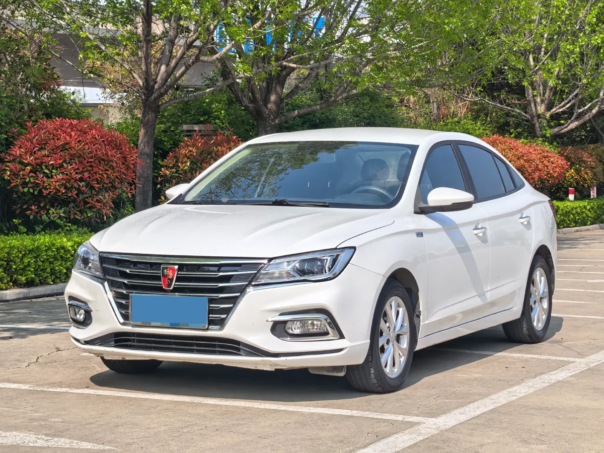 2019 Roewe i5 1.5L 120HP L4 5MT,autocango,china used car exporter,china ev exporter,chinese used car exporter,chinese used ev exporter