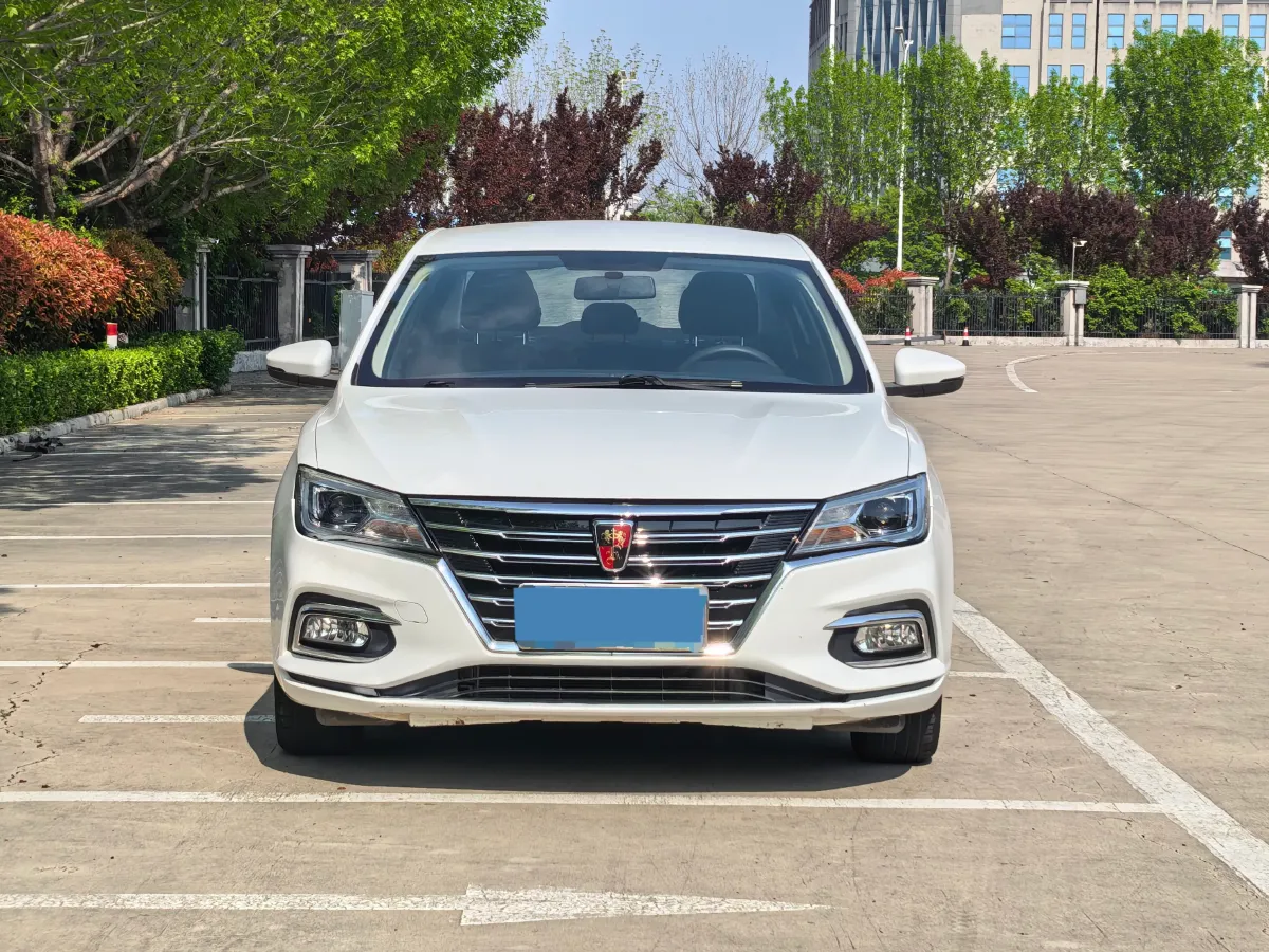 2019 Roewe i5 1.5L 120HP L4 5MT,autocango,china used car exporter,china ev exporter,chinese used car exporter,chinese used ev exporter