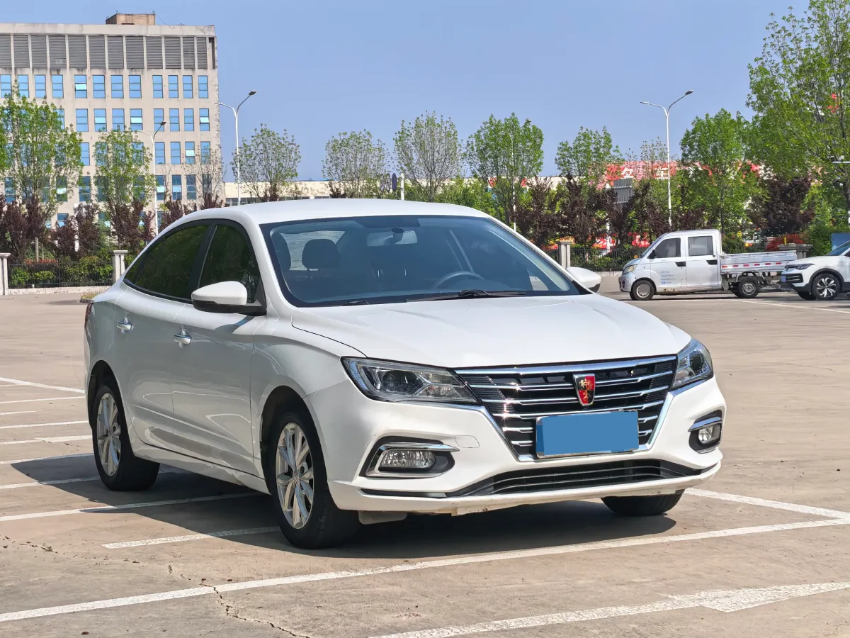 2019 Roewe i5 1.5L 120HP L4 5MT,autocango,china used car exporter,china ev exporter,chinese used car exporter,chinese used ev exporter
