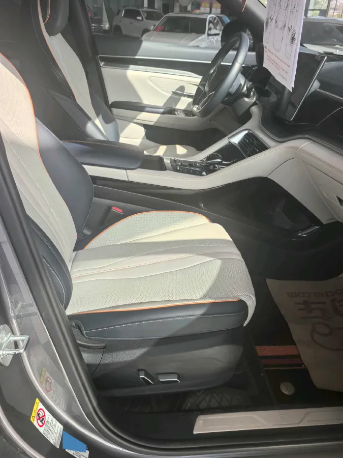 2022 Hyundai Tucson 2.0L 150HP L4 6AT Hybrid,autocango,china used car exporter,china ev exporter,chinese used car exporter,chinese used ev exporter