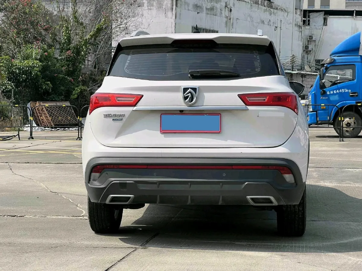 2019 BaoJun 530 1.5T 151HP L4 CVT,autocango,china used car exporter,china ev exporter,chinese used car exporter,chinese used ev exporter