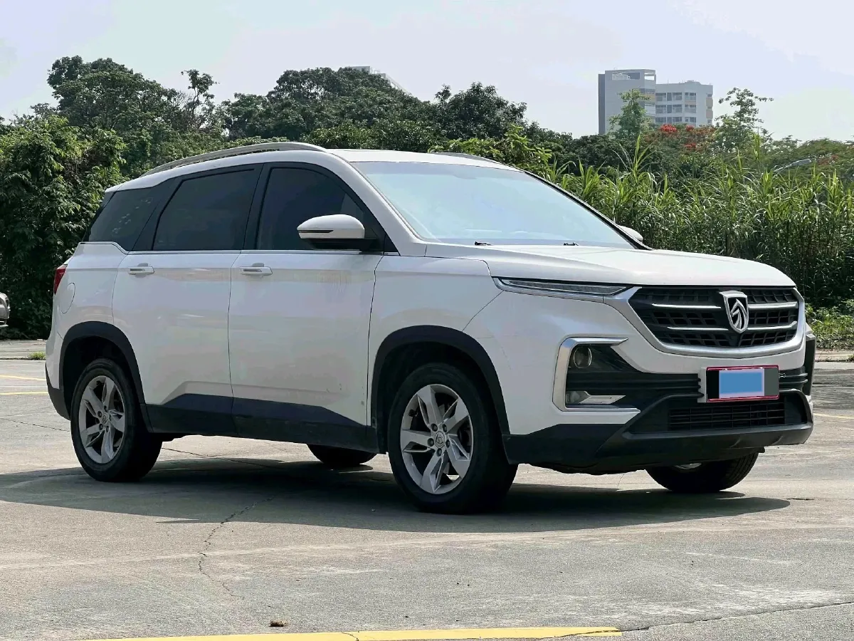 2019 BaoJun 530 1.5T 151HP L4 CVT,autocango,china used car exporter,china ev exporter,chinese used car exporter,chinese used ev exporter