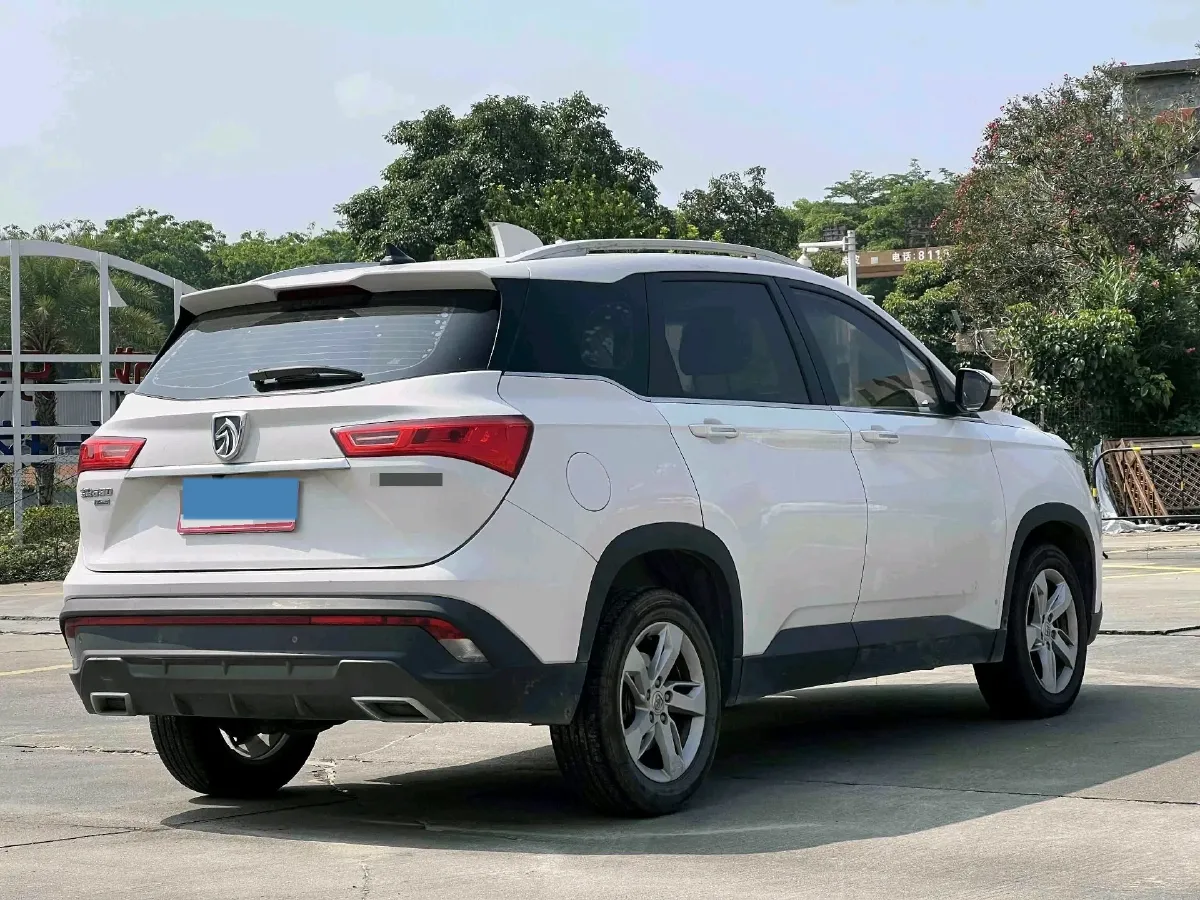 2019 BaoJun 530 1.5T 151HP L4 CVT,autocango,china used car exporter,china ev exporter,chinese used car exporter,chinese used ev exporter