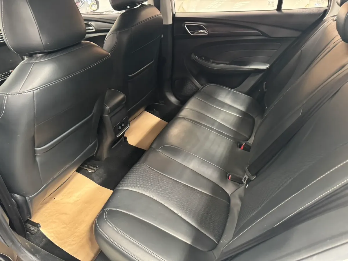 2019 Roewe i5 1.5L 120HP L4 CVT,autocango,china used car exporter,china ev exporter,chinese used car exporter,chinese used ev exporter