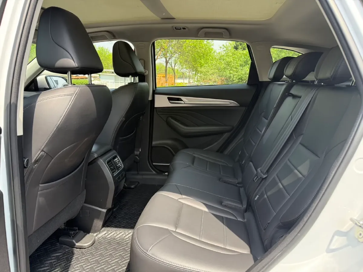 2020 Haval F7 1.5T 169HP L4 7DCT,autocango,china used car exporter,china ev exporter,chinese used car exporter,chinese used ev exporter