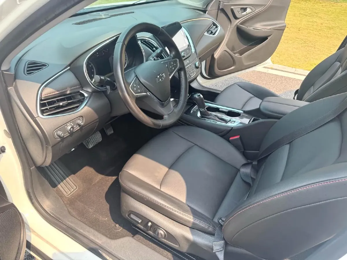 2019 Chevrolet Malibu XL 2.0T 241HP L4 9AT,autocango,china used car exporter,china ev exporter,chinese used car exporter,chinese used ev exporter