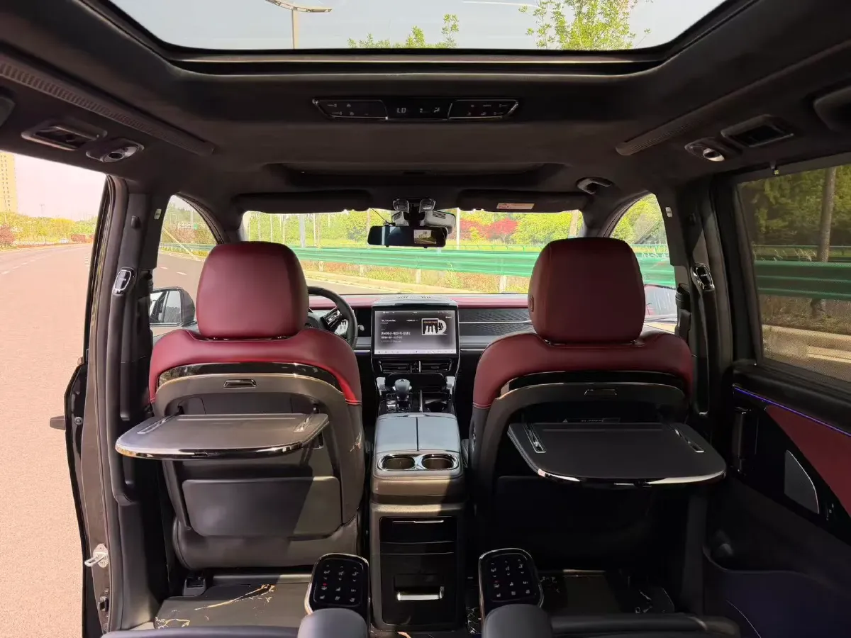 2024 GAC Trumpchi M8 2.0T 252HP L4 8AT,autocango,china used car exporter,china ev exporter,chinese used car exporter,chinese used ev exporter