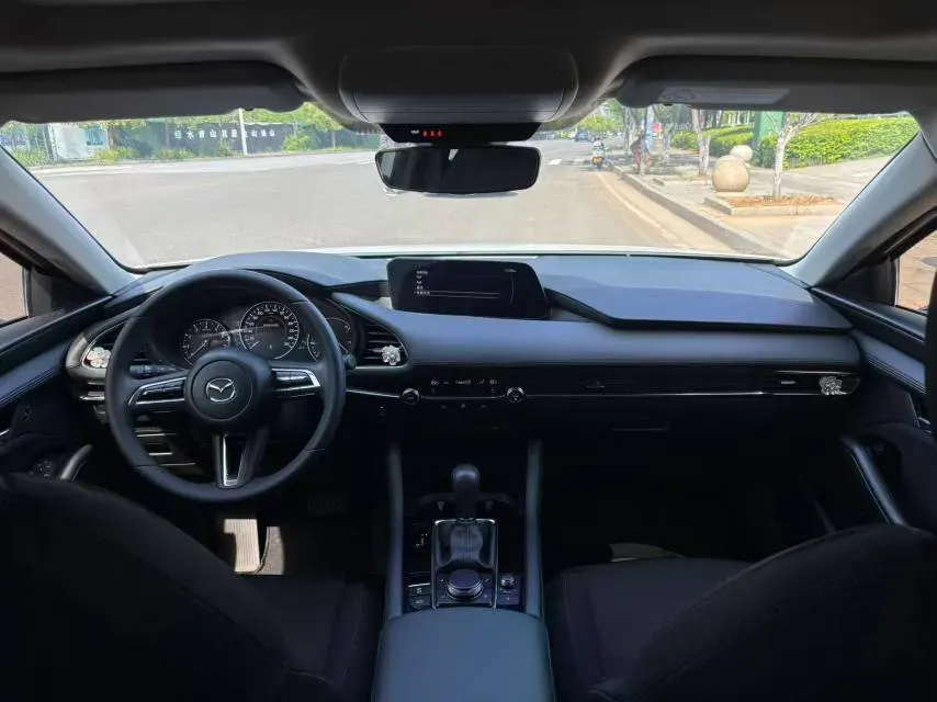 2023 Mazda 3 Axela 2.0L 158HP L4 6AT,autocango,china used car exporter,china ev exporter,chinese used car exporter,chinese used ev exporter