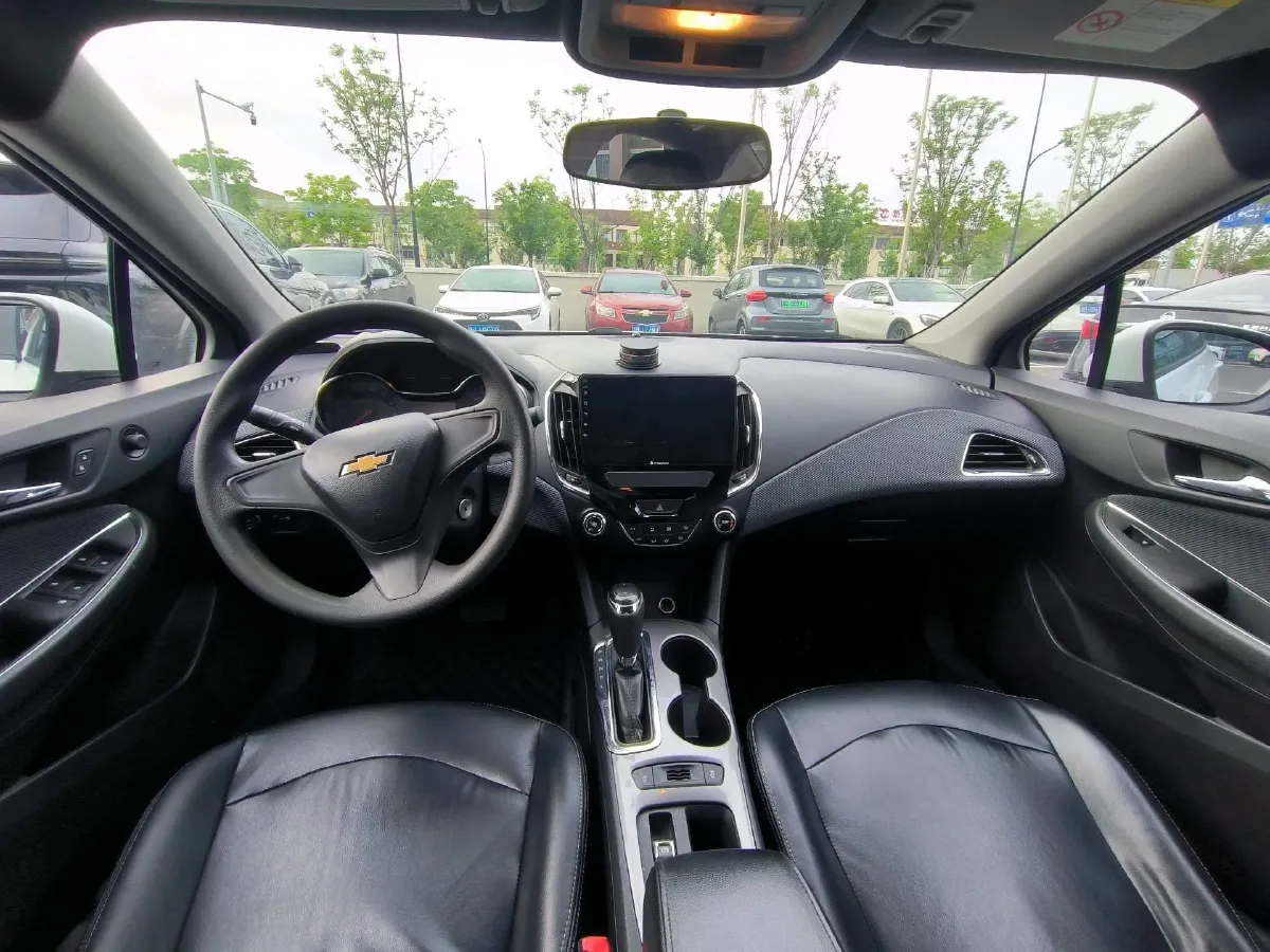 2018 Chevrolet Cruze 1.5L 114HP L4 6AT,autocango,china used car exporter,china ev exporter,chinese used car exporter,chinese used ev exporter