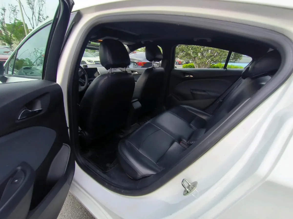 2018 Chevrolet Cruze 1.5L 114HP L4 6AT,autocango,china used car exporter,china ev exporter,chinese used car exporter,chinese used ev exporter