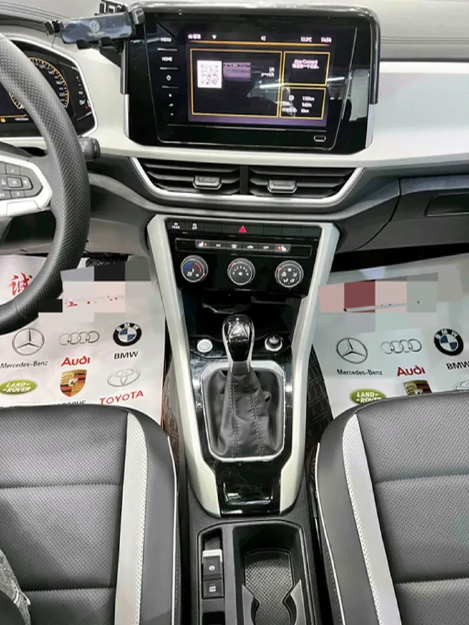 2023 Volkswagen T-Roc 1.4T 150HP L4 7DCT,autocango,china used car exporter,china ev exporter,chinese used car exporter,chinese used ev exporter