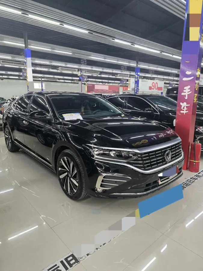 2025 Volkswagen Passat 2.0T 186HP L4 7DCT,autocango,china used car exporter,china ev exporter,chinese used car exporter,chinese used ev exporter