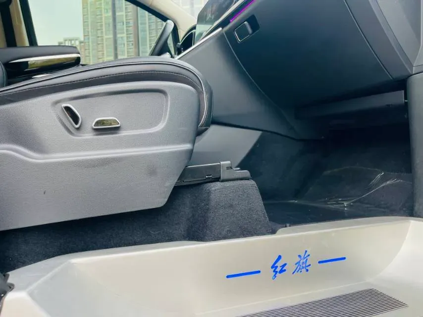 2023 HongQi HQ9 2.0T 252HP L4 8AT,autocango,china used car exporter,china ev exporter,chinese used car exporter,chinese used ev exporter