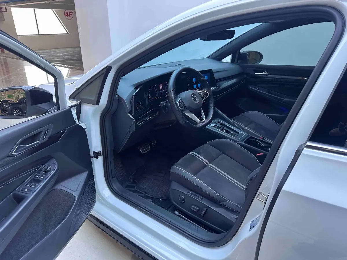 2023 Volkswagen Golf 1.4T 150HP L4 7DCT,autocango,china used car exporter,china ev exporter,chinese used car exporter,chinese used ev exporter
